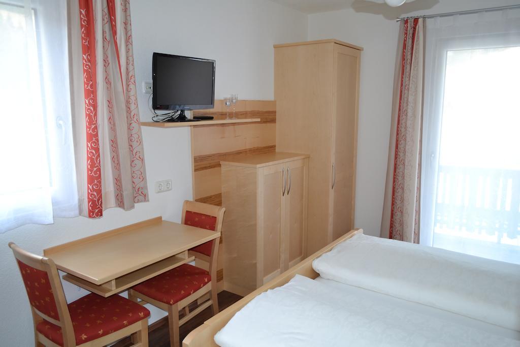 Hotel Schweiger JAGAWIRT Gasen Zimmer foto
